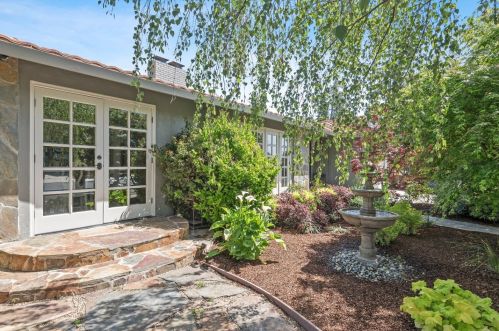 2932 Sherwood Dr, San Carlos, CA 94070-4308
