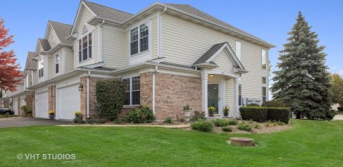 914 Huntington Dr, Elk Grove Vlg, IL 60007-7232