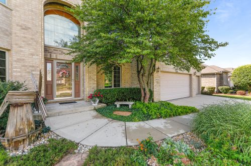 19938 Golden Oak Ln, Mokena, IL 60448-1347