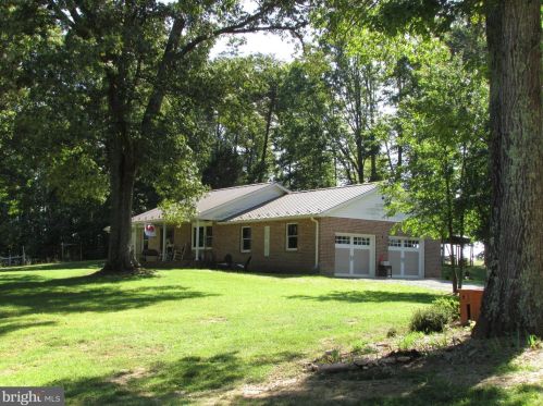 321 Willow Oak Ln, Bumpass, VA 23024-3834
