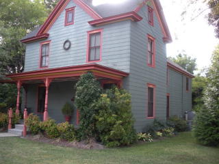 12 Justis St, Onancock, VA 23417-1715