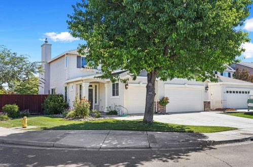 552 Summer Ln, Tracy, CA 95377-8653