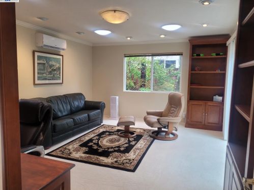 3545 Glacier Ct, Pleasanton, CA 94588-4911