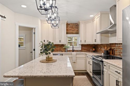 517 Marion St, Lancaster PA  17603-3026 exterior