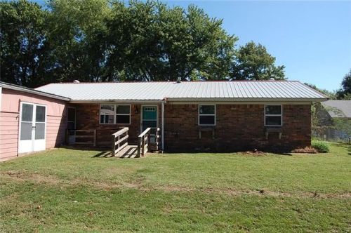 1080 Eubanks St, Decatur, AR 72722-9654