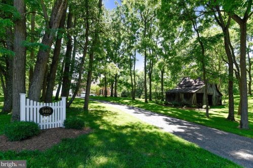 9493 Briar Ln, Delaplane, VA 20144-1948