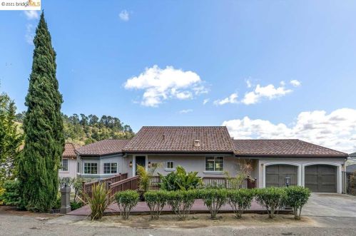 7100 Westmoorland Dr, Berkeley, CA 94705-1757