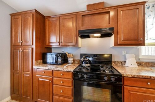 45 Maple Via, Anaheim CA  92801-1036 exterior