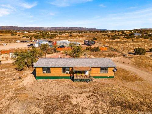 1745 15th St, Penrose CO  81240-9649 exterior