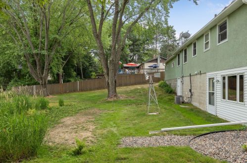 556 Edith Ave, Saint Paul MN  55115-2030 exterior