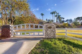 20320 Holt Ave, Covina, CA 91724-3705
