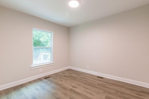 1222 Lorenzo Dr, Atlanta GA  30310-3946 exterior