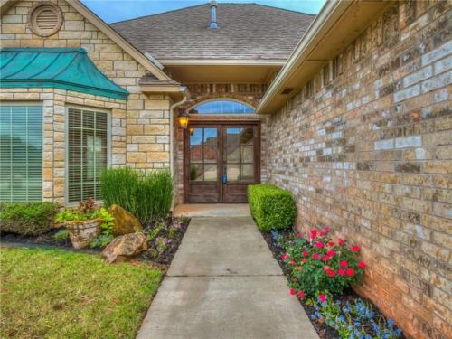 3316 Valley Holw, Norman, OK 73071-3684