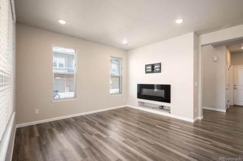 14665 Belleview Dr, Aurora CO 80015-4157 exterior