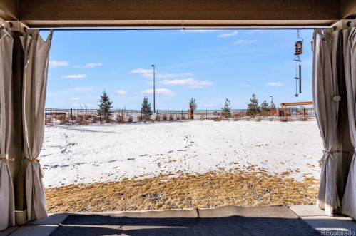 273 Kewaunee Way, Aurora CO 80016-4327 exterior