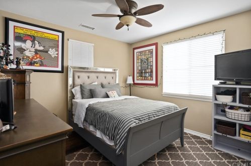 16093 Sierra Heights Dr, Riverside CA  92503-8449 exterior