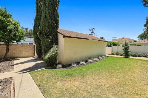 1658 Del Valle Ave, Glendale CA  91208-3106 exterior