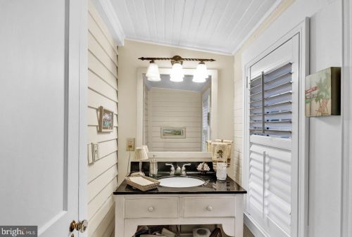 415 2nd Ave, Haddon Heights NJ  08035-1406 exterior