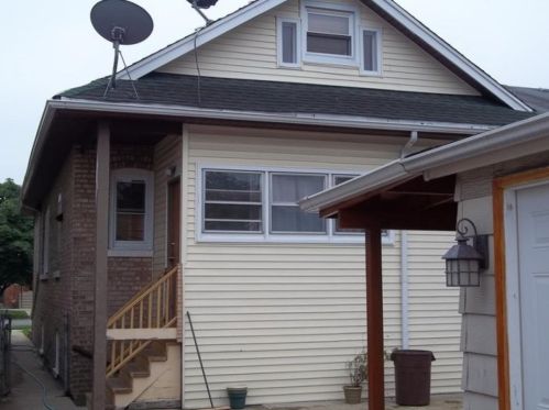 5726 Eastwood Ave, Chicago IL  60630-3310 exterior