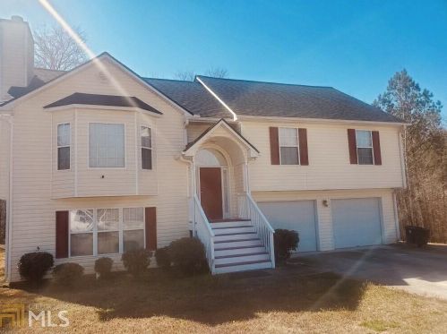 45 Longcreek Ct, Porterdale, GA 30016-7722