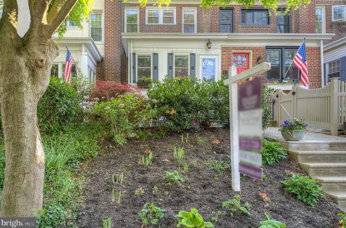 8506 Ardleigh St, Philadelphia, PA 19118-3313