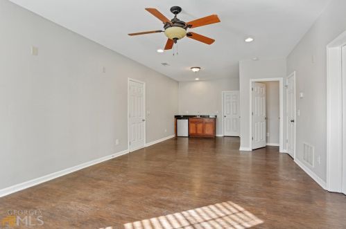 131 Bowen Cir, Atlanta GA  30315-2608 exterior