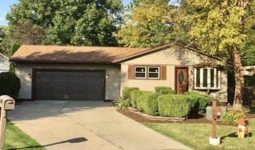 320 Midwestern Dr, Ottawa, IL 61350-4565