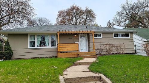4940 Cedar Ave, Minneapolis MN  55417-1237 exterior