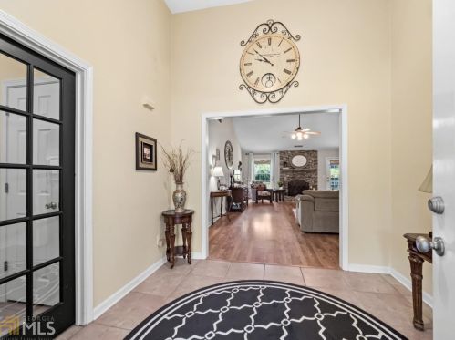 1216 Blue Springs Dr, Loganville, GA 30052-9230