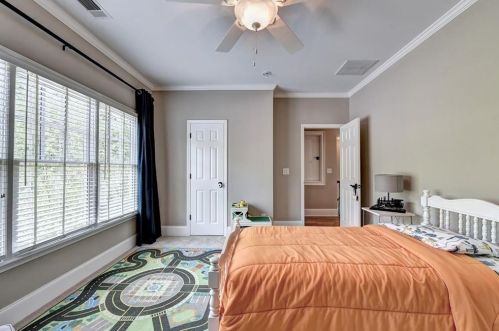 1603 Grant Dr, Atlanta GA  30319-3589 exterior
