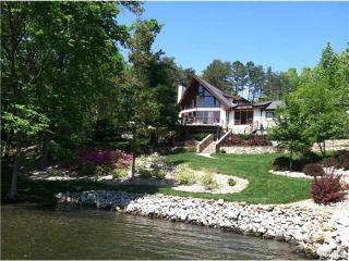 102 Possum Trot Ln, Semora, NC 27343-9599