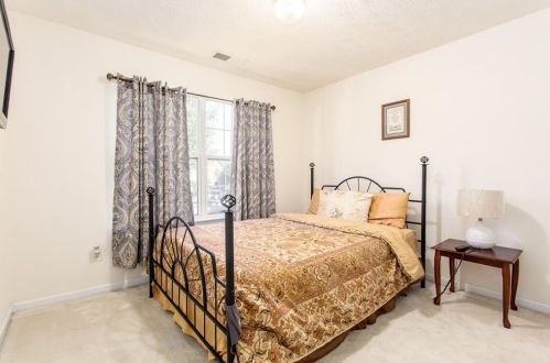 110 Magnolia Walk Ln, Atlanta GA  30349-4067 exterior