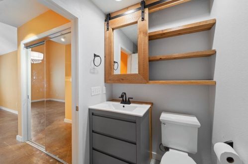7302 Cave Holw, Austin TX  78750-8243 exterior