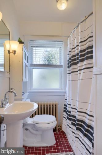 309 Rider Ave, Lancaster PA  17603-4832 exterior