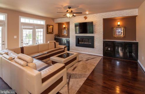 8137 Westside Blvd, Fulton MD  20759-2590 exterior