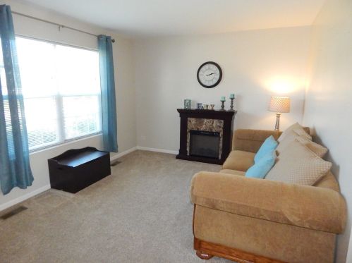 1461 Padre Island Ln, Pingree Grove IL  60140-2022 exterior