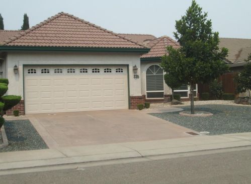 235 Hartford Dr, Lodi, CA 95240-7895