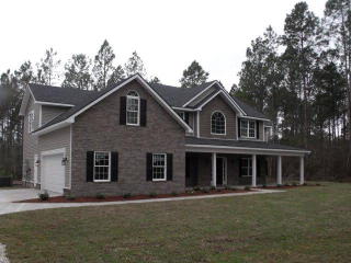 120 Hill St, Bayview, GA 31316