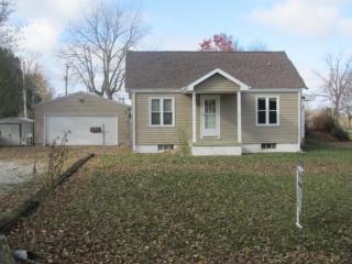 211 Fairway Ave, Decatur, IL 62522-1103