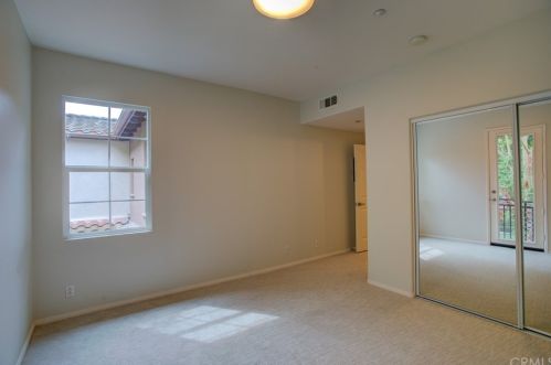 324 Quail Rdg, Irvine CA  92603-4240 exterior