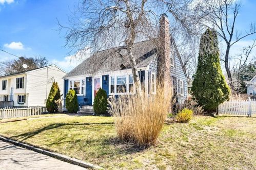 182 Madison St, Warwick, RI 02888-2733