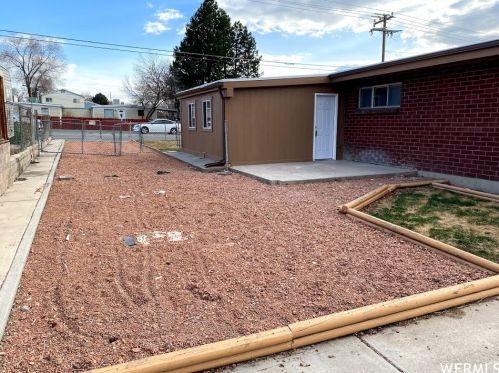 1331 8600, Sandy UT 84093-1367 exterior