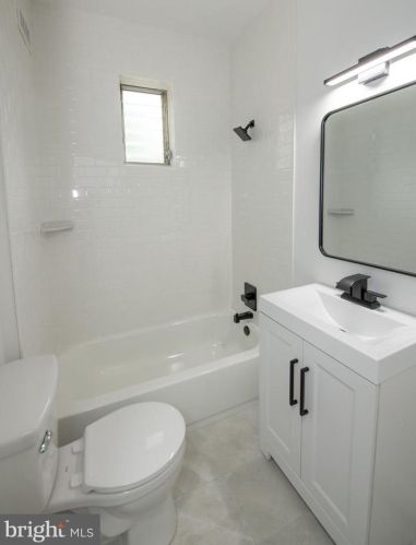 1823 26th St, Philadelphia, PA 19145-0017