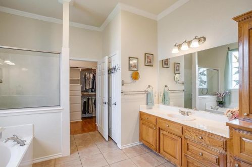 329 Stone Mtn Rd, Fort Worth TX  76035-5642 exterior