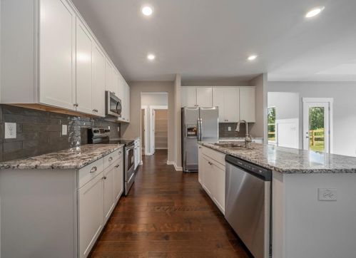 4324 Links Blvd, Jefferson GA  30549-8825 exterior