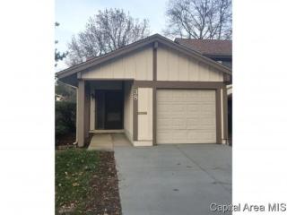 38 Trailridge Ln, Springfield, IL 62704-1036