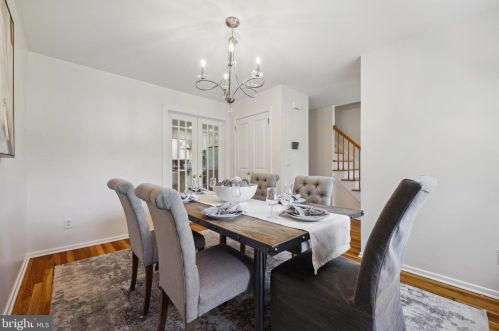 30 Robert Rd, Princeton NJ  08540-5333 exterior