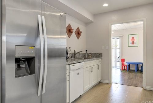 1401 Villa St, Riverside CA  92507-1332 exterior