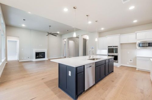 999 Briac Ln, Conroe TX  77301-4109 exterior