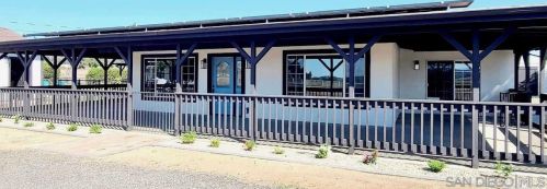 1615 Pine St, Ramona, CA 92065-1337